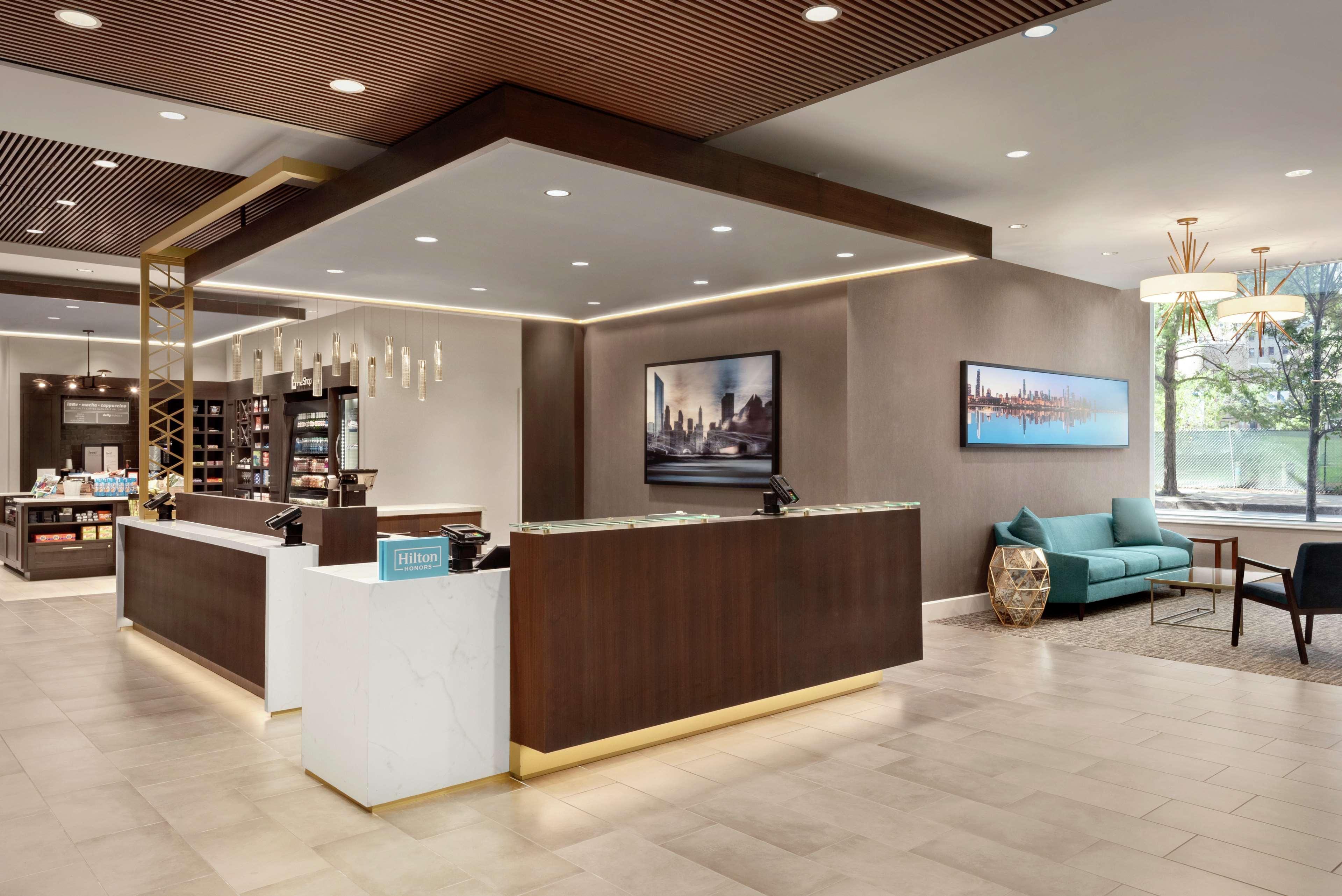 Hilton Garden Inn Chicago Downtown South Loop Exterior foto